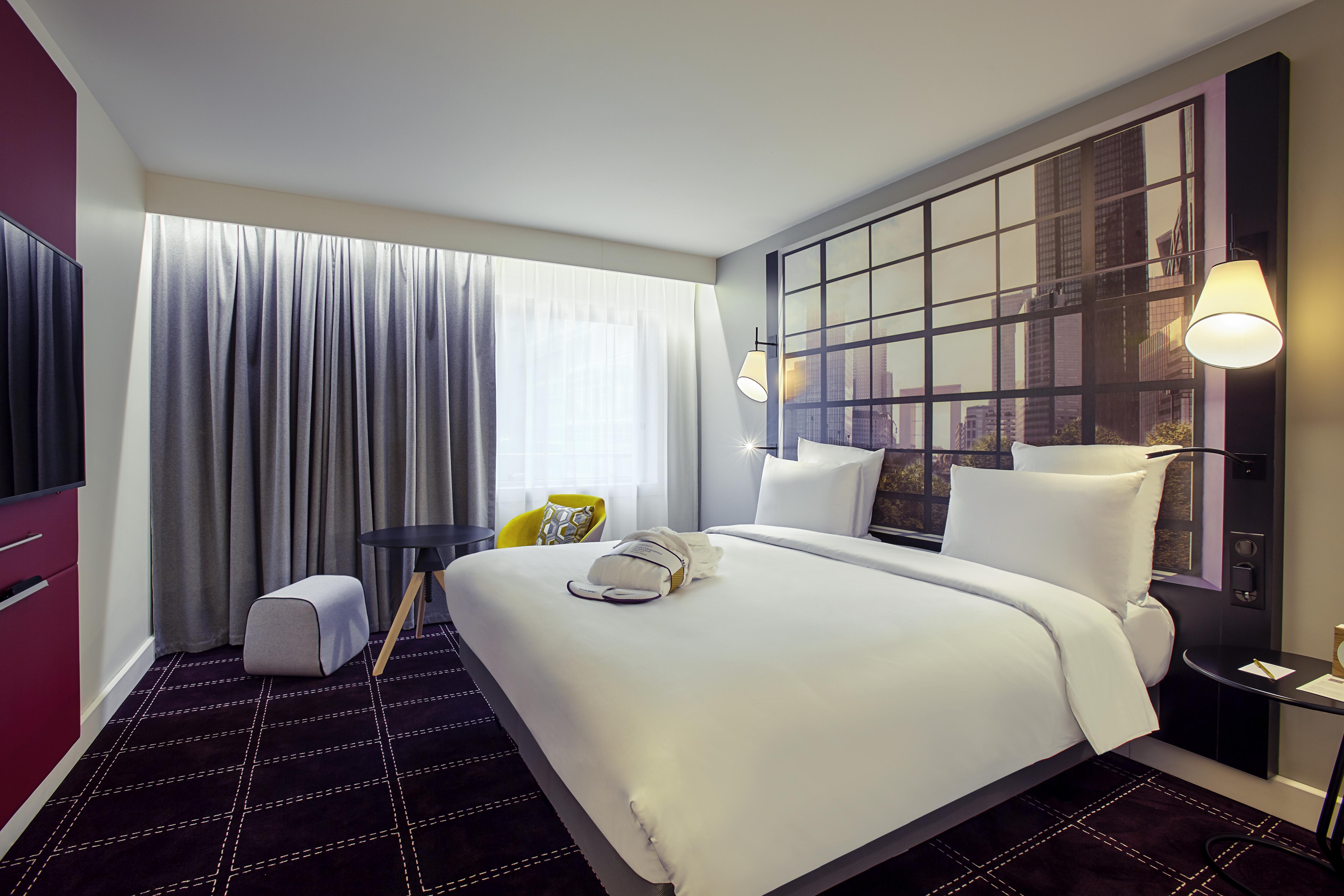 Mercure Paris La Defense Grande Arche Nanterre Exterior photo