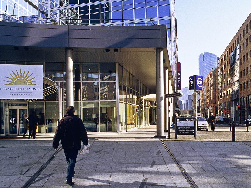 Mercure Paris La Defense Grande Arche Nanterre Exterior photo