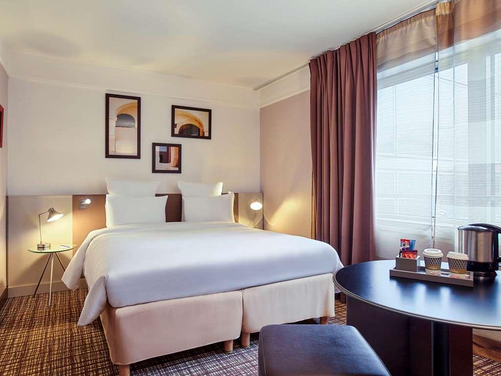 Mercure Paris La Defense Grande Arche Nanterre Room photo
